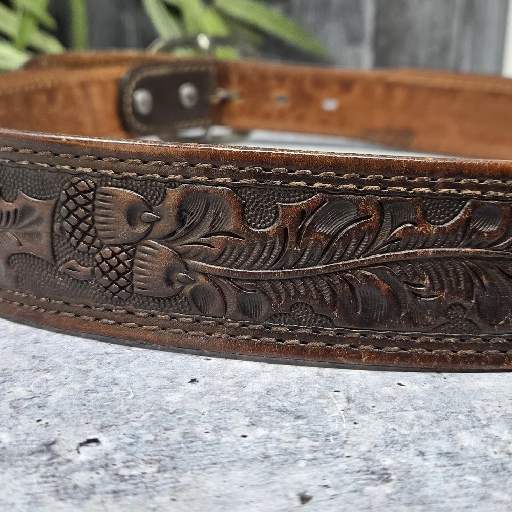Vintage Textan Tooled Genuine Cowhide Leather Dark Brown Belt